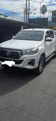 TOYOTA HILUX 2.8 SRV 4X4 CD 16V DIESEL 4P AUTOMÁTICO TOYOTA HILUX 2.8 SRV 4X4 CD 16V DIESEL 4P AUTOMÁTICO